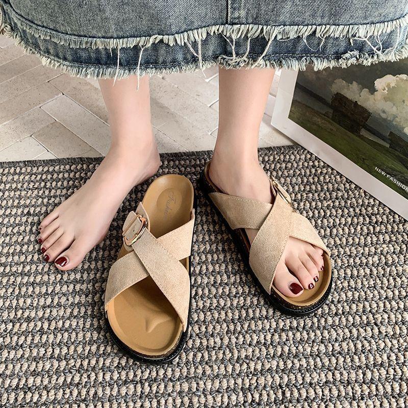 Fashion and versatile casual flat heel single shoes breathable outer wear one-word buckle slippers women's 2025 summer and autumn new comfortable home