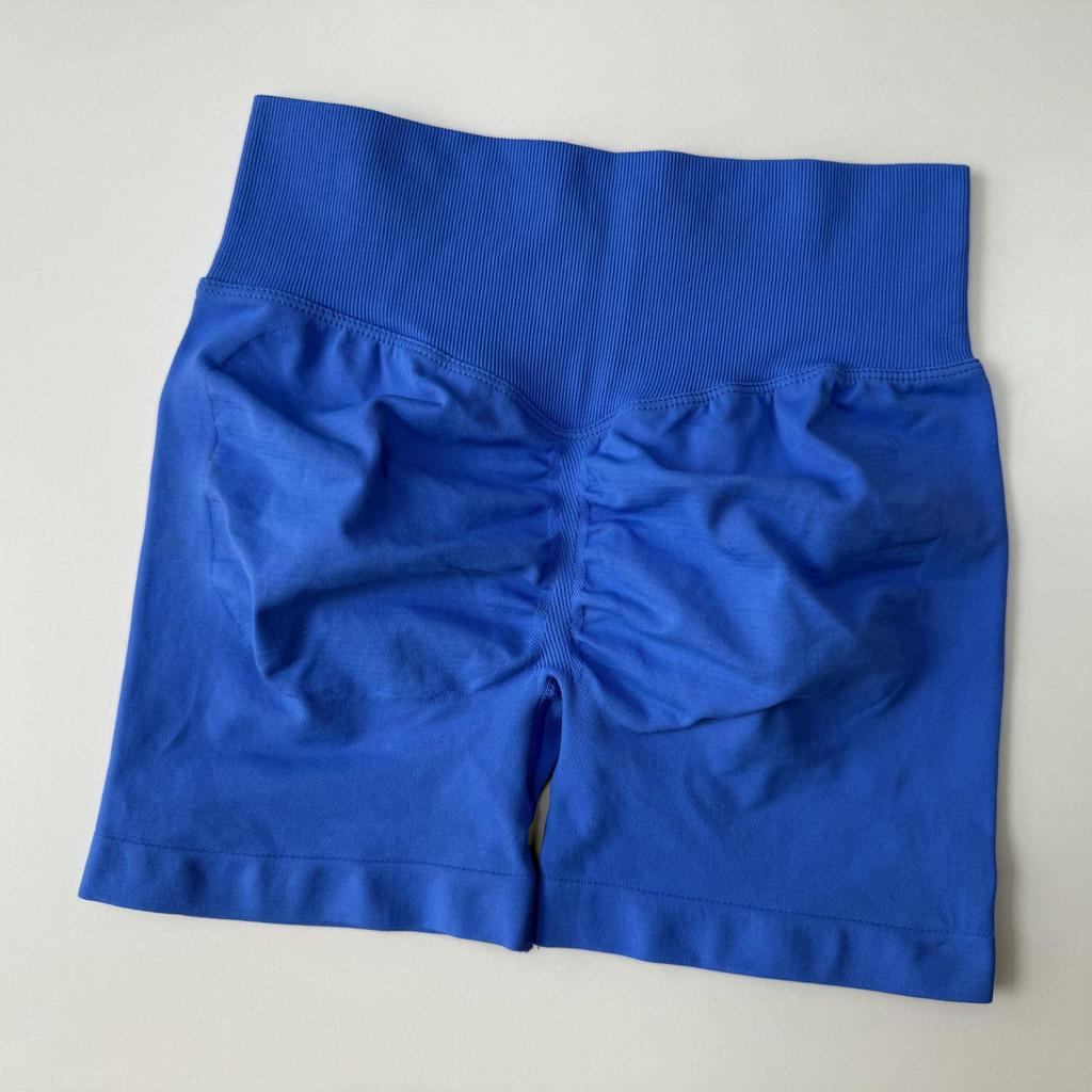 Women's High-Waist Quick-Dry Seamless Yoga Shorts with Peach-Lifting Design