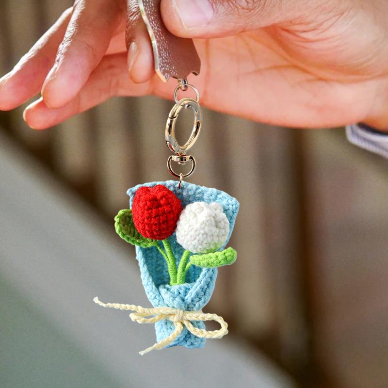 Crocheted Bouquet Bag Pendant Handmade Key Rings Holders Gift Accessories Simulated Tulip Ornament Keychain Decorative 5 Colors