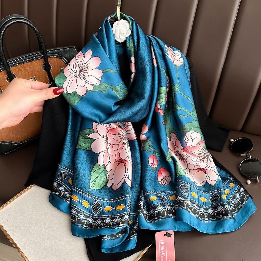Hangzhou Silk Silk Scarf Autumn and Winter Shawl Two-purpose Thin Style Versatile Fashion New High-end High-end Exterior Matching
