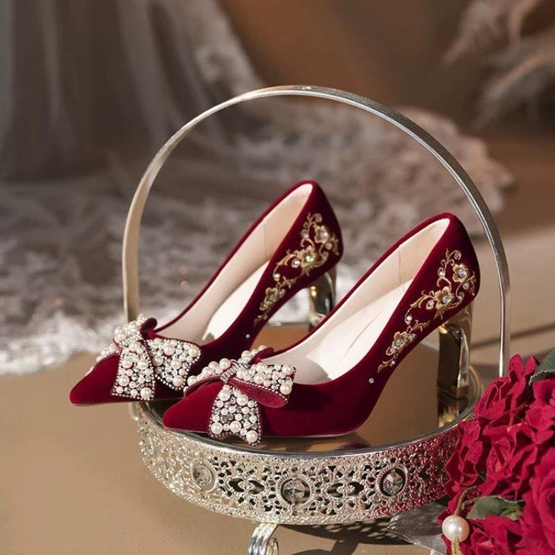 Embroidered Block Heel Single Shoes Women's Pointed Toe Shallow Mouth Pearl Bow Slip-On Pump Heels