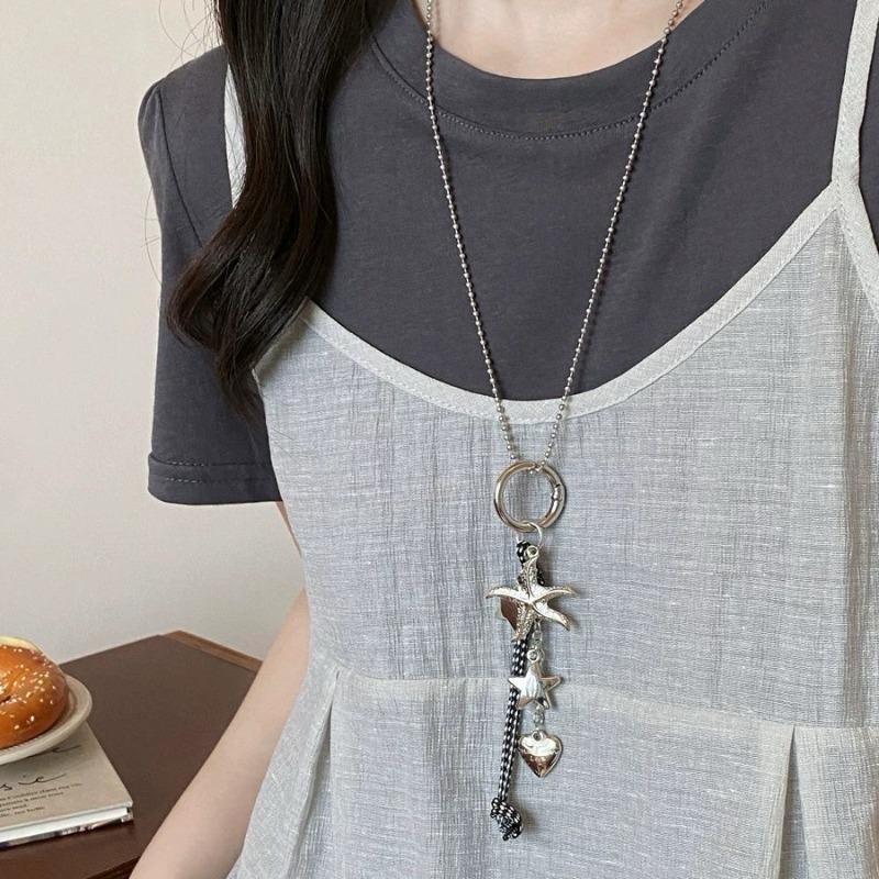 Starfish Love Charm Pendant Necklace for Women, High-end and Niche Women's Sweater Chain, Long Style, Neck Accessory