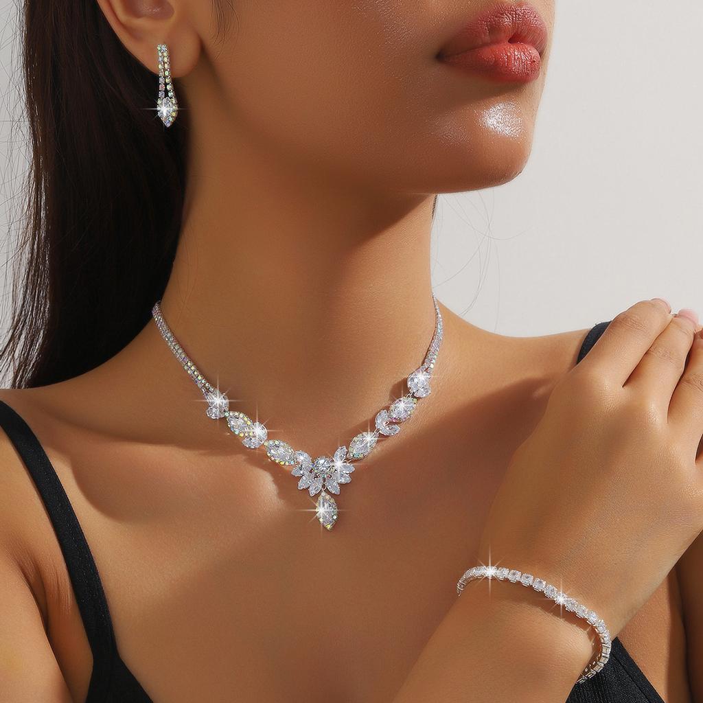Best-Selling Classic Alloy Crystal Multi-Color Leaf Necklace Earrings Two-Piece Set Wedding Evening Dress Accessories Bride