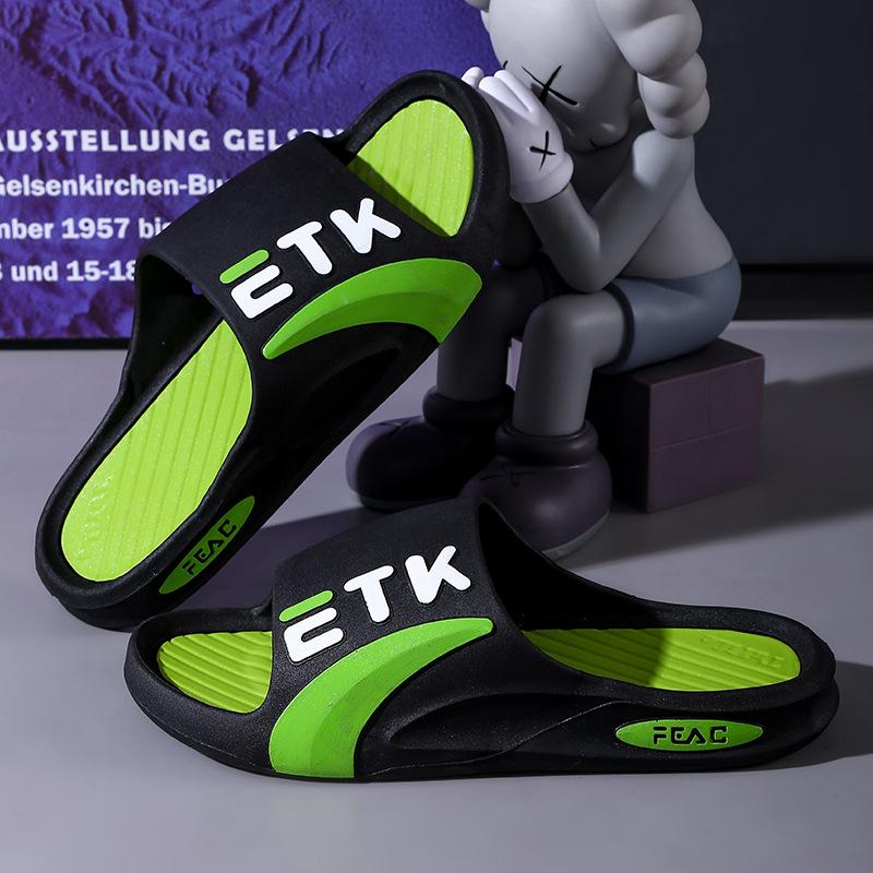 Yazlık Erkek Terlikleri EVA Yumuşak Dış Mekan Plaj Yürüyüş Terlikleri Düz Kaymaz Duş Terlikleri Erkek Kalın Taban Parmak Arası Terlik