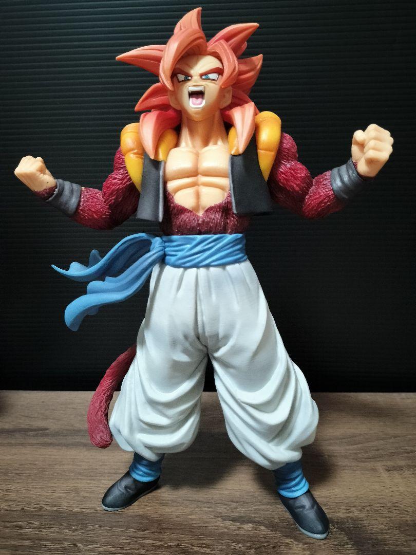 

[USED] Ichiban Kuji Dragon Ball VS Omnibus Super C Prize Super Saiyan 4 Gogeta