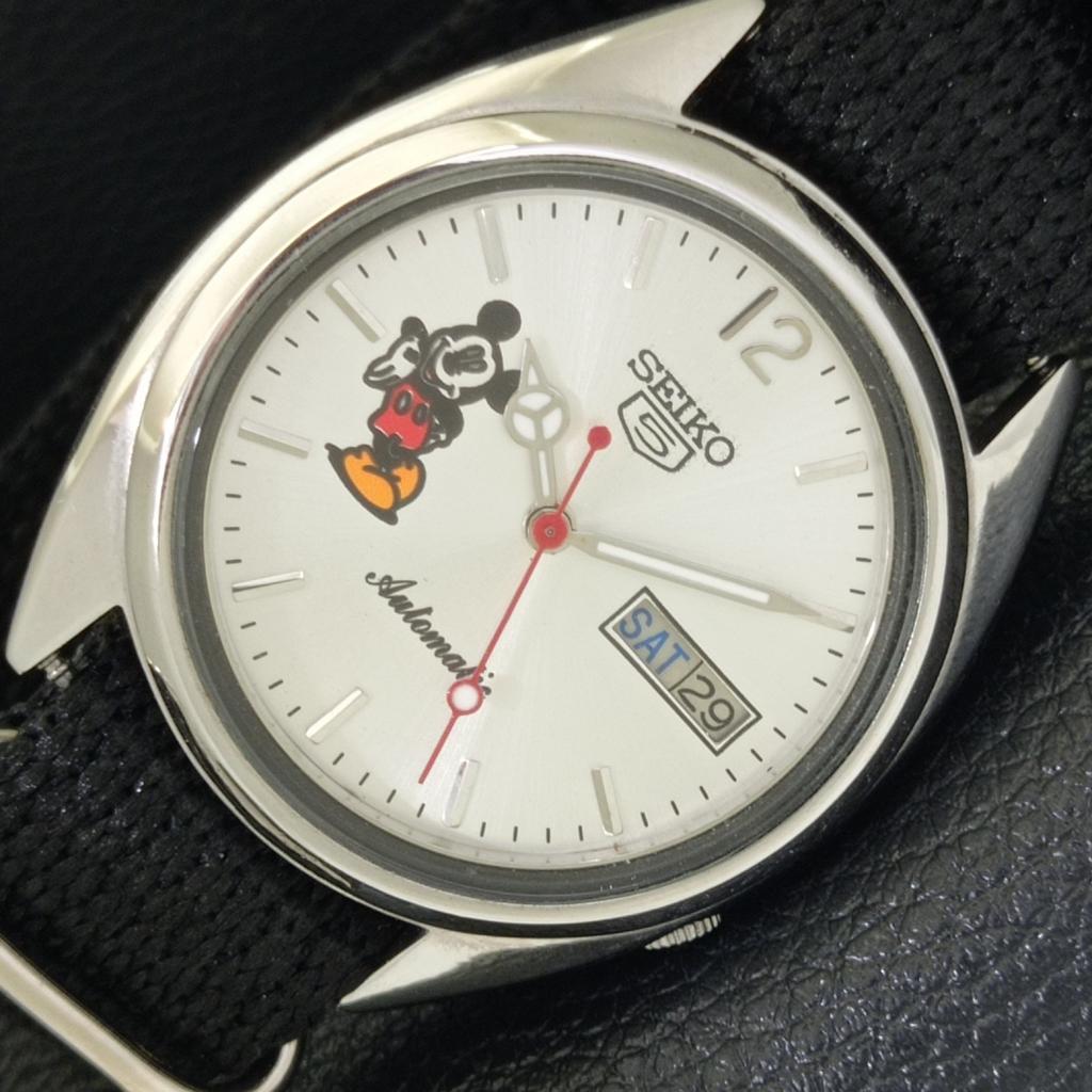 

ВИНТАЖНЫЕ МУЖСКИЕ ЧАСЫ SEIKO 5 AUTOMATIC 7009A JAPAN С СЕРЕБРИСТЫМ ЦИФЕРБЛАТОМ a700596-5 R203-a700596