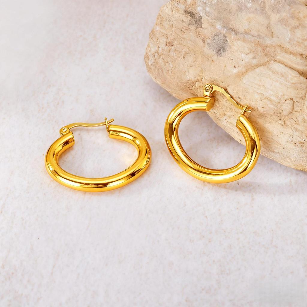 European American Classic Smooth C-Shaped Hoop Titanium Steel Retro Earrings for Women