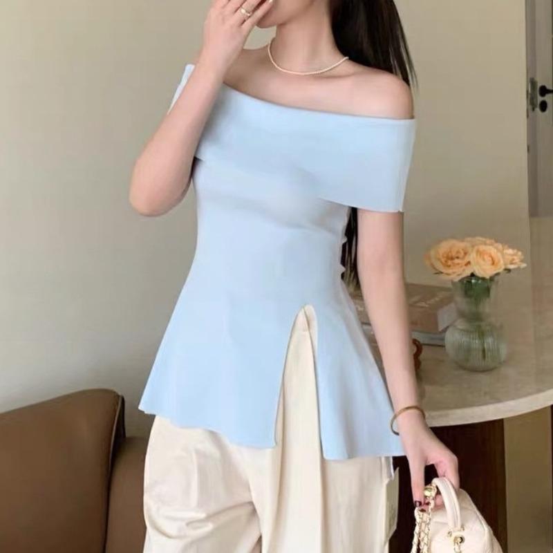 

Summer New Korean High-end Paper Person Split Fork One-word Shoulder Waist Knitted Shirt Top One Size синій