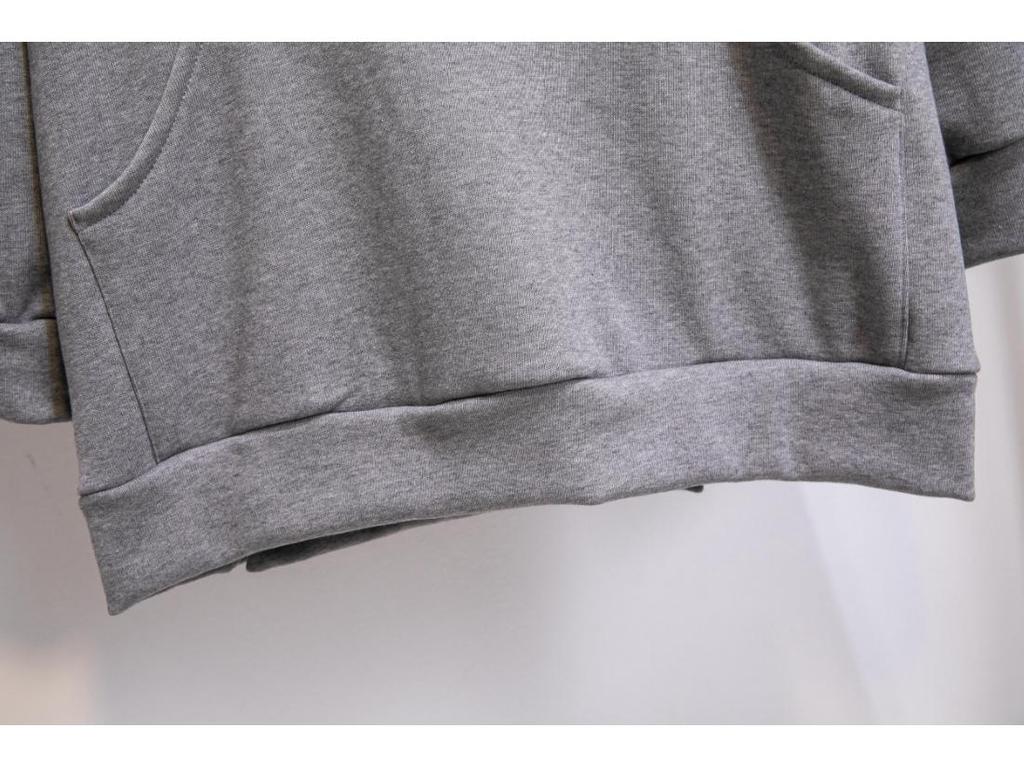 2025 Women's Fleece Crew Neck Sweatshirt with Printed Letter, Kangaroo Pocket, and Long Sleeves