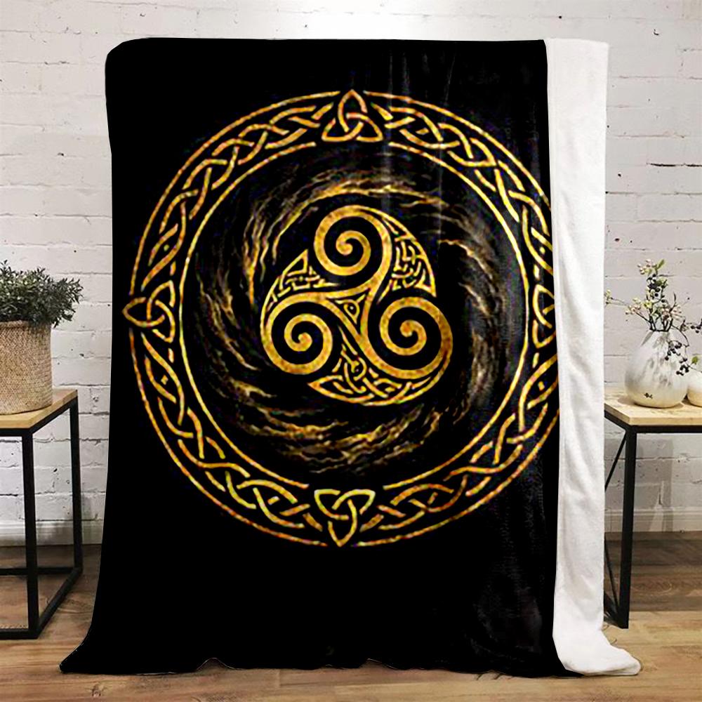 Celtic Spiral Design Bedroom Blanket: Printed Flannel Blanket for Bedroom, Living Room, Sofa, and Nap