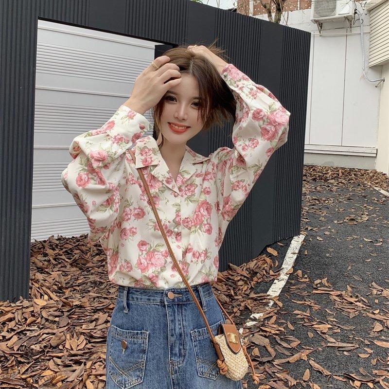 Retro květinová košile ve francouzském stylu pro ženy se sakovým límcem, košile se sladkým růžovým vzorem a top s designovým smyslem