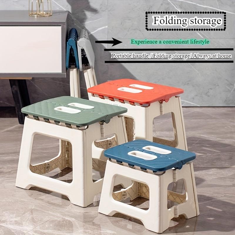 Portable Folding Stool, Lightweight and Sturdy Step Stool with Handles and Non-Slip Function, Suitable for Outdoor Camping, Fishing, Hiking, Barbecue