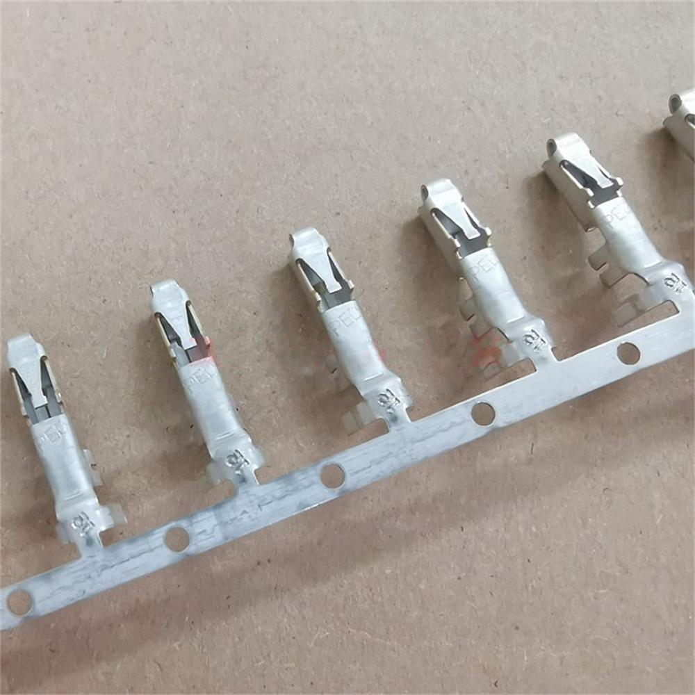 

New 10pcs Car Fuse Box Plug Connector Terminals Replacement for Buick GL8