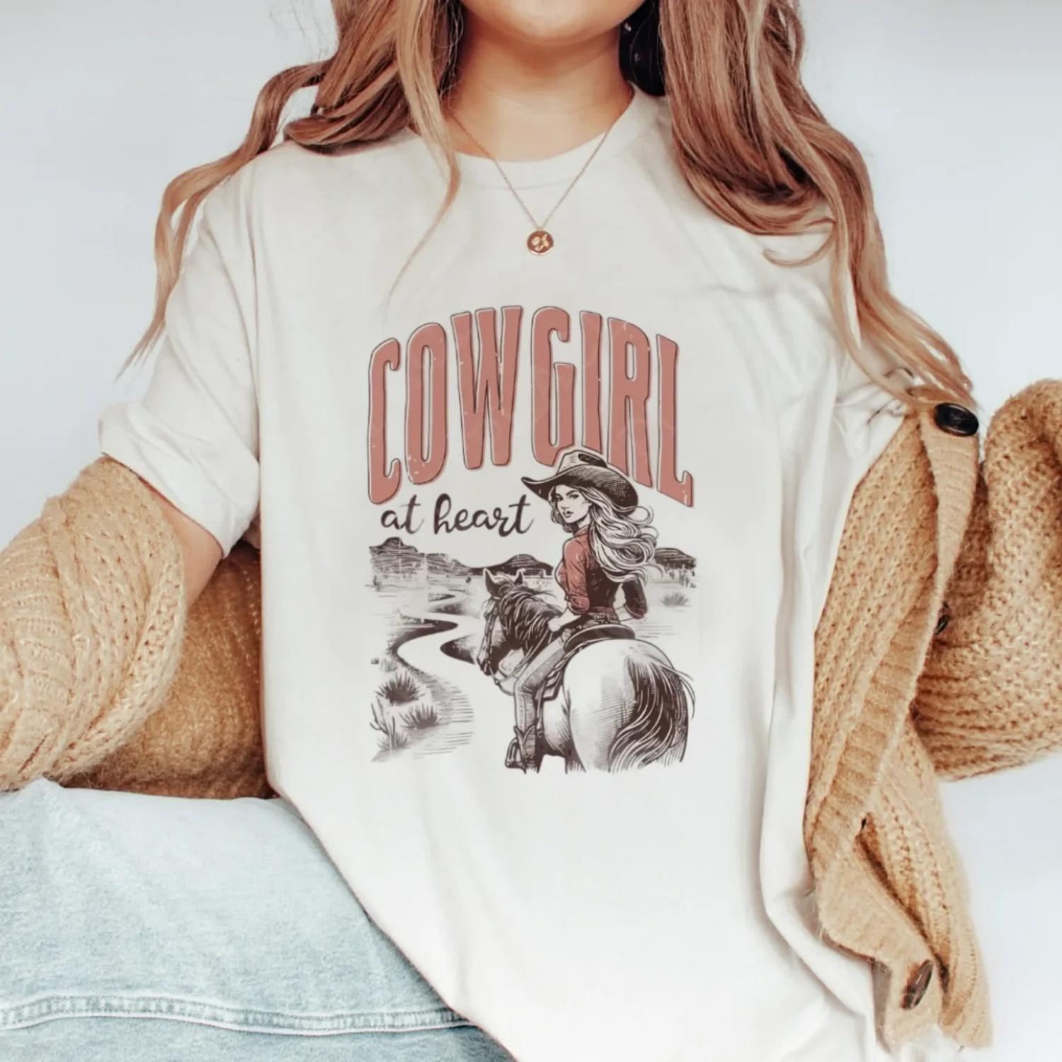 

Cowboy Girl Printed Retro Western T-Shirt Women s Top Fashion Printed Cartoon Women s Pattern Basic Round Neck Summer T-Shirt XXXXXL білий