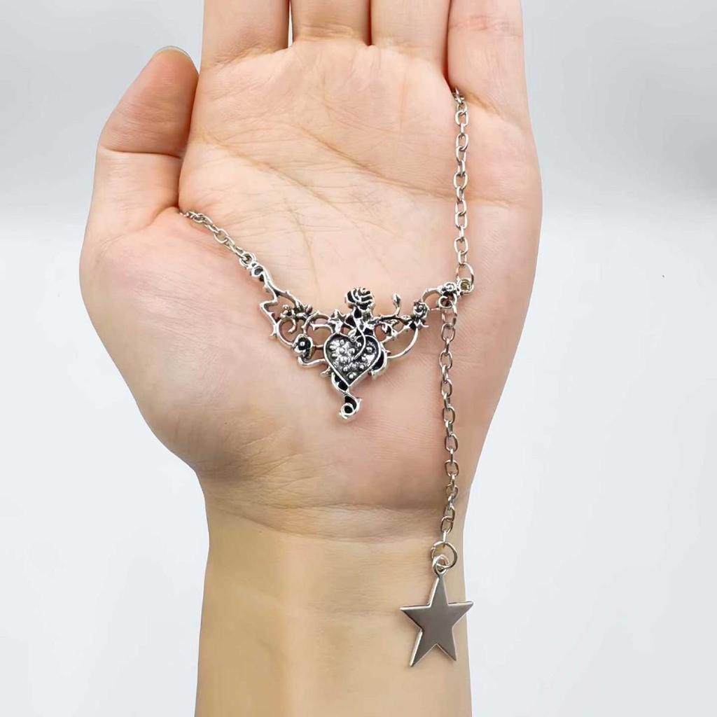 Gothic Punk Rose Thorns Heart-Star Pendant Necklace: Popular European & American Jewelry
