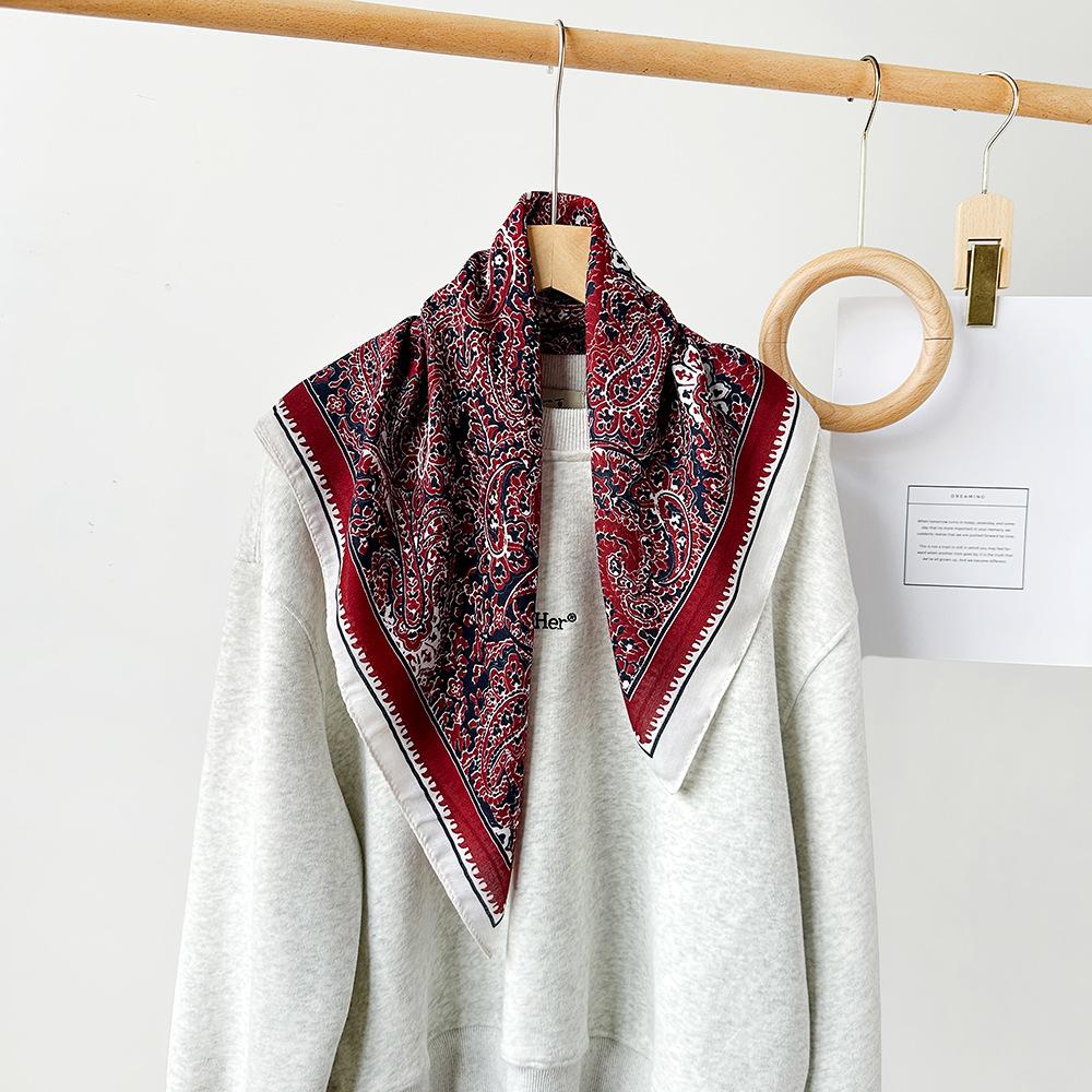Cashew Print Silk Scarf Square Scarf Summer Atmosphere Wearing Headscarf Spring and Autumn Herringbone Pattern Square Scarf with Shirt Scarf