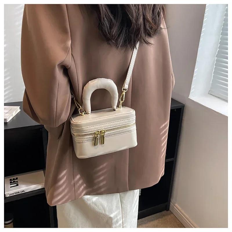 Luxury design sense mini crossbody bag Korean solid wax oil leather high-end texture simple small square bag