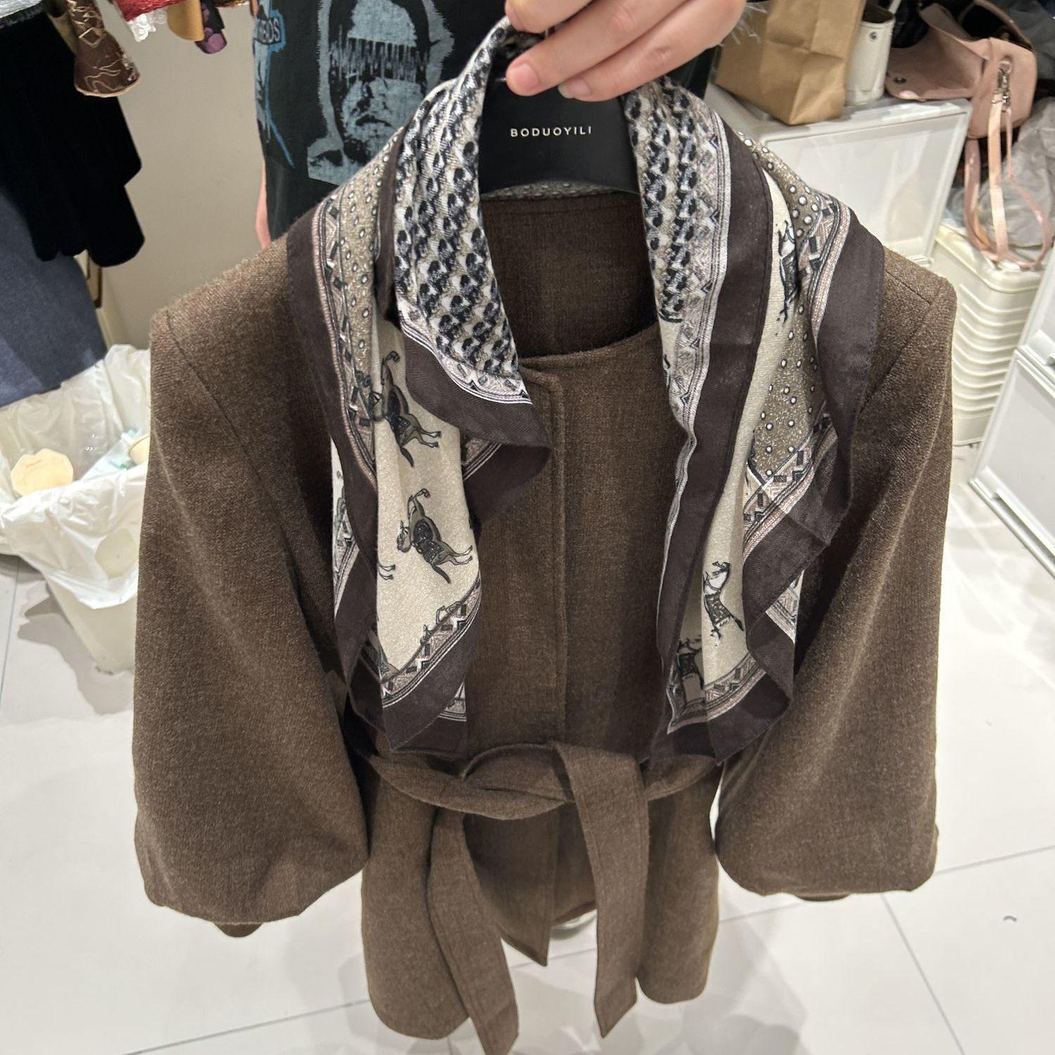 

Women s French Lantern Sleeve Silk Scarf Collar Mid-Length Coat - 2025 Autumn/Winter XL (Recommended for 115-130 lbs)