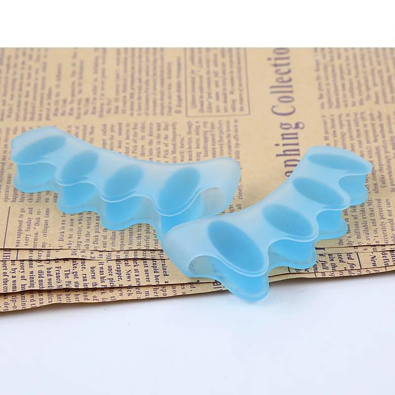 Wholesale 2pcs=1pair New Protective Toes Separator  Suitable Bunion Corrector  Material Soft Gel Straightener Spacers  Care Tool