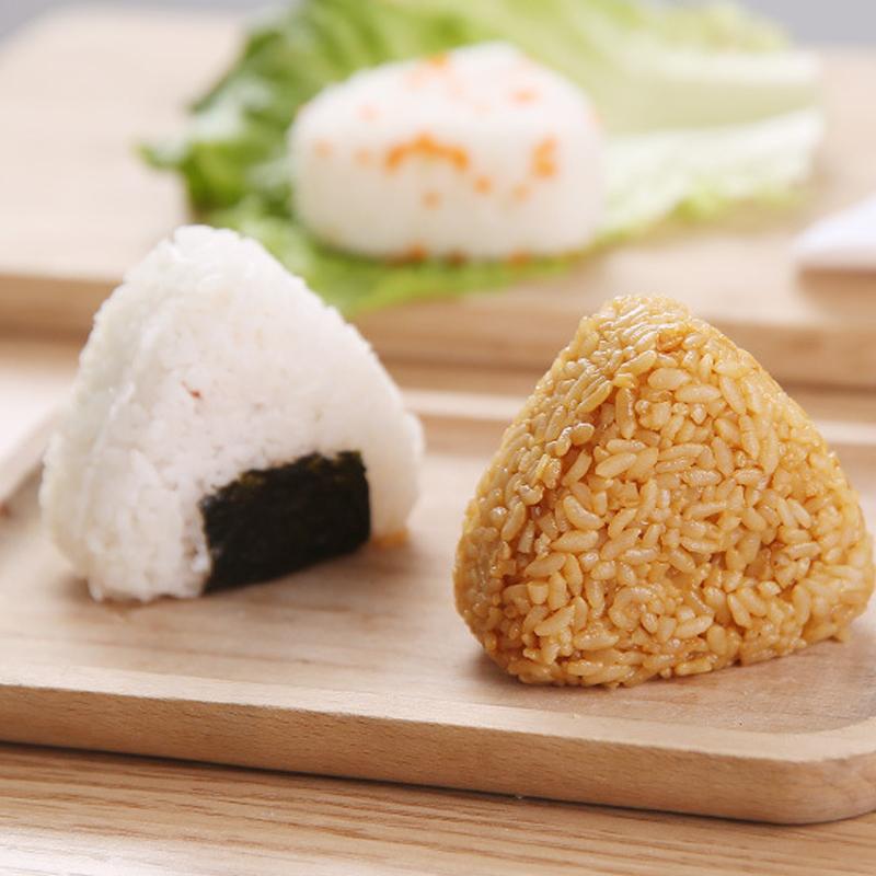 2Pcs Diy Yellow Sushi Mold Onigiri Rice Ball Food Press Triangular Sushi Maker Mold Japanese Home Kitchen Bento Accessories Tool