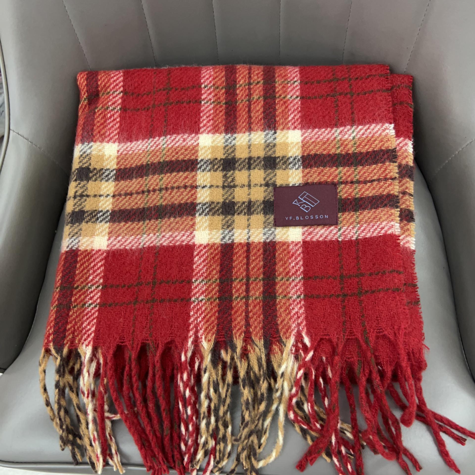 

High-End Imitation Cashmere Red Plaid Scarf: Thick, Warm, Fashionable & Versatile for Fall/Winter and Holidays 175 cm and above