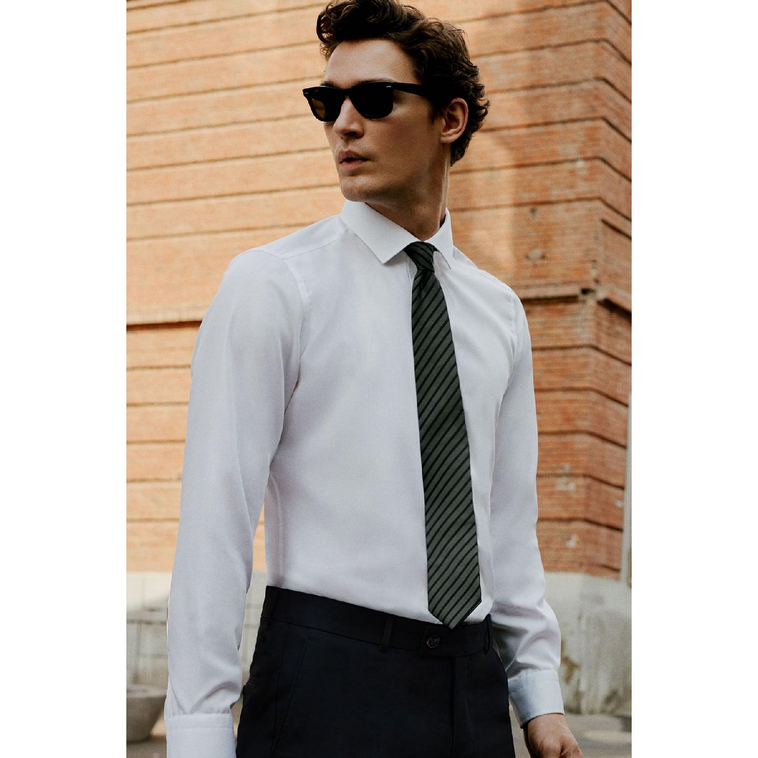 

Men s White Easy-iron Slim Fit Slim Fit Classic Collar Cotton Shirt L сірий колір