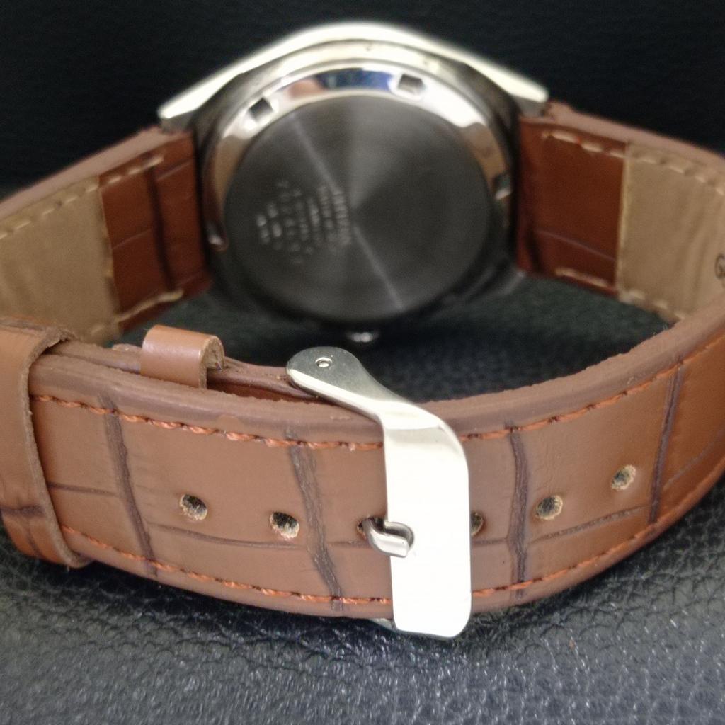 JAPAN VINTAGE CITIZEN AUTOMATIC 8200 MENS BROWN COLOR DIAL WATCH A702134-5 R208-a702134