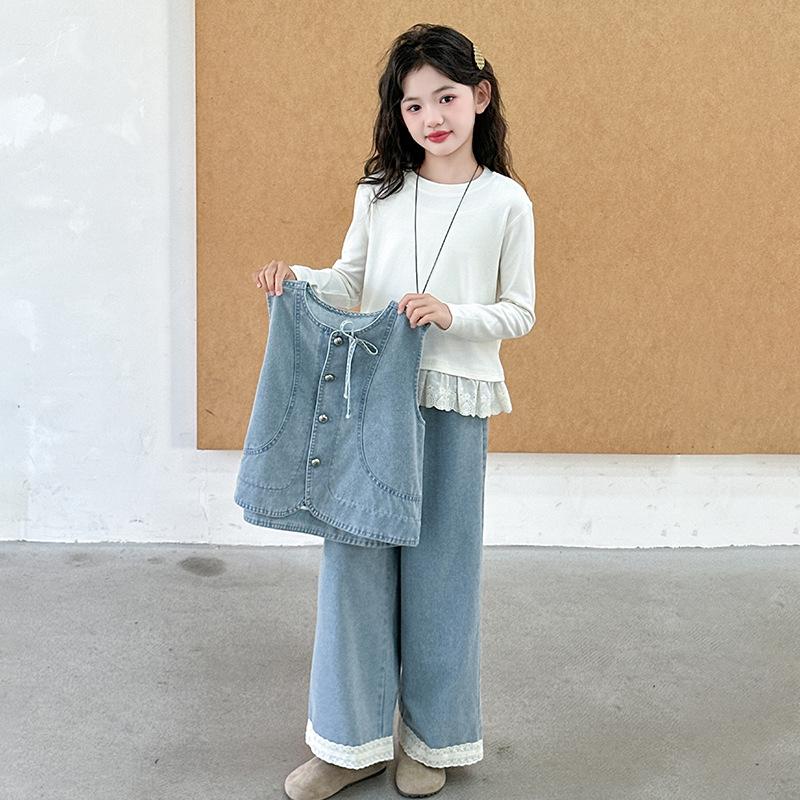 

Girls Denim Vest and Lace Pants Set – Long Sleeve Base Shirt Included (Spring/Autumn 2025) 130 cm