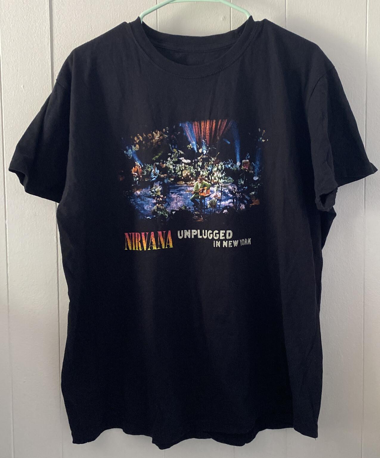 

26 Nirvana Unplugged In New York T Shirt Black Sz XL Set List On Back Kurt Cobain Unisex T-Shirt L