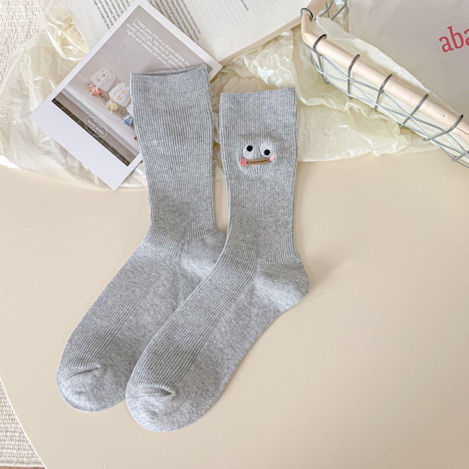 Chaussettes mi-mollet d'automne en coton mignon avec visage souriant brodé abstrait pour femmes