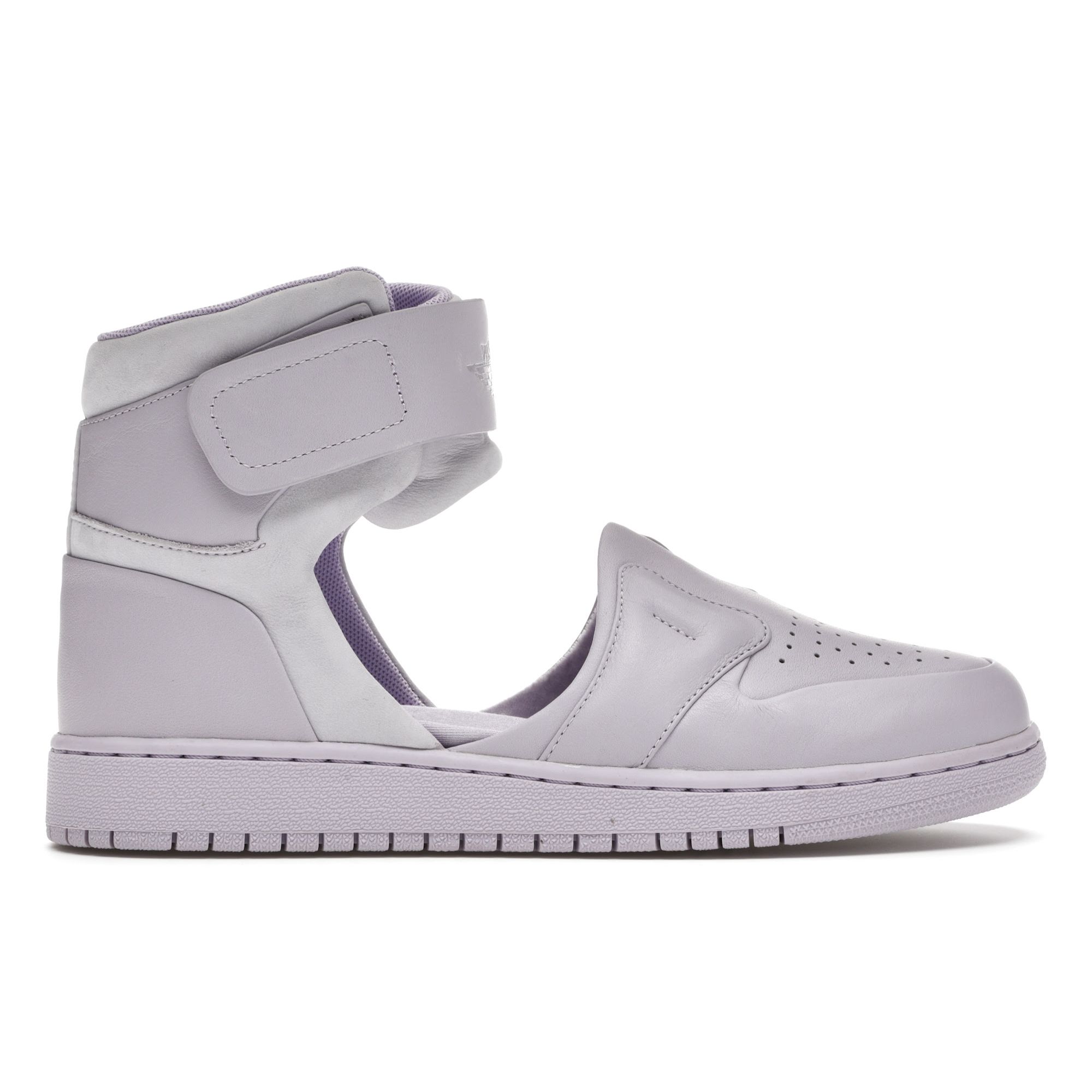 

Женские кроссовки Air Jordan 1 High Lover XX Purple Violet-Mist AO1528-500
