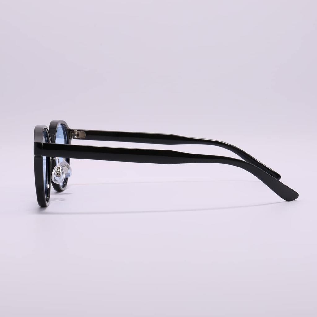 iCON STORE sunglasses for women and men, UV protection, Boston style, crown panto shape, colored lenses, blue lenses, light tint, black frame, Korean