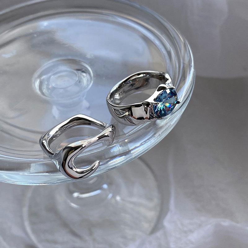 Geometric Minimalist Chic Design Ring For Women Trendy Cool Fashion Piece Statement