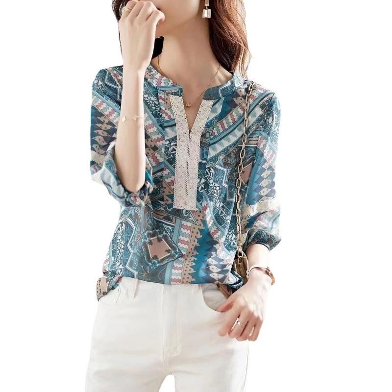 Women S Chiffon Printed V Neck Lace Trim Half Sleeve Blouse
