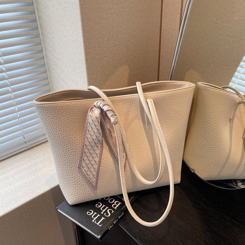 Large-capacity bag women's new spring and summer simple student class shoulder bag work leisure tote bag