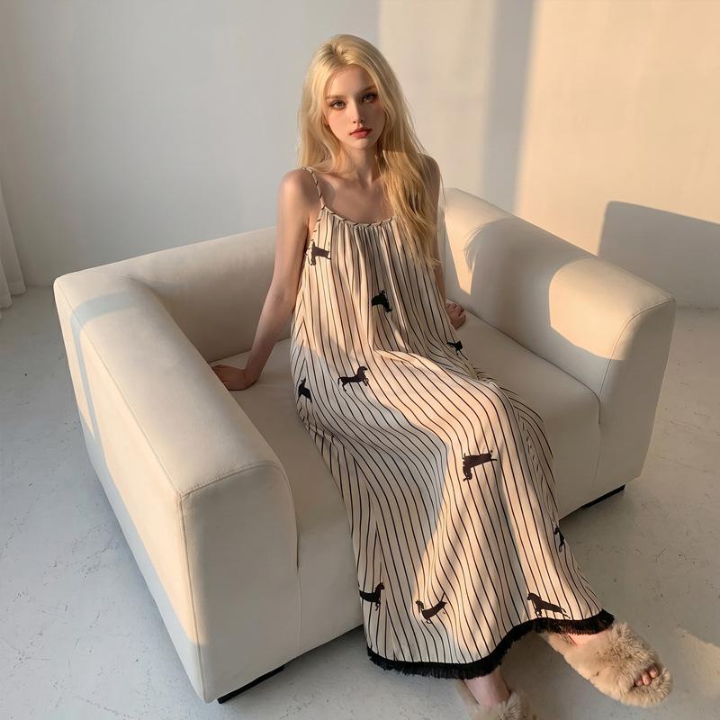 1011 spring and summer new ice silk pajamas small fresh backless suspender pajamas women's loose girl sexy pure desire long dress
