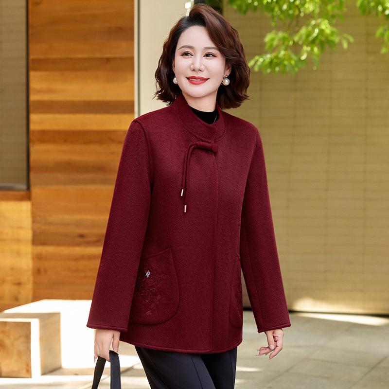 

Women s 2026 Spring & Autumn Lapel Jacket - Stylish Loose Fit for Middle-Aged and Elderly 4XL (135-145 lbs)