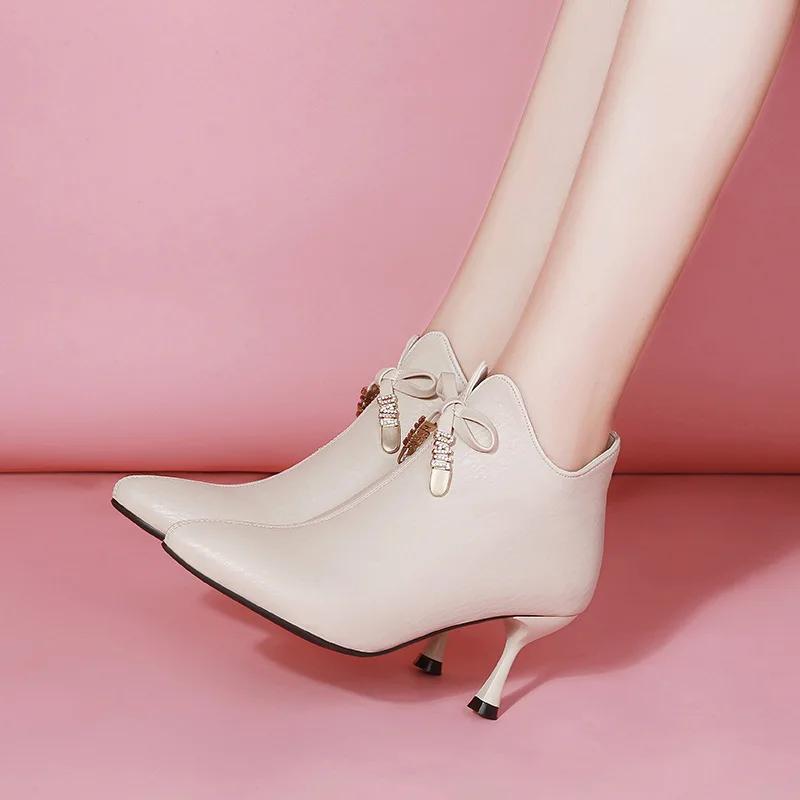 Fashion New Women's Short Boots with Pointed Stiletto High Heels Fashionable Casual Boots with Side Zipper Trendy Black Fashion Boots