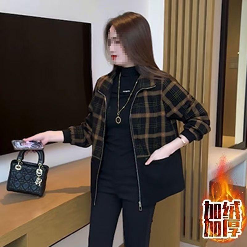 Winter 2025 Fashionable Casual Loose Fit Mother’s Top with Pocketed Jacket