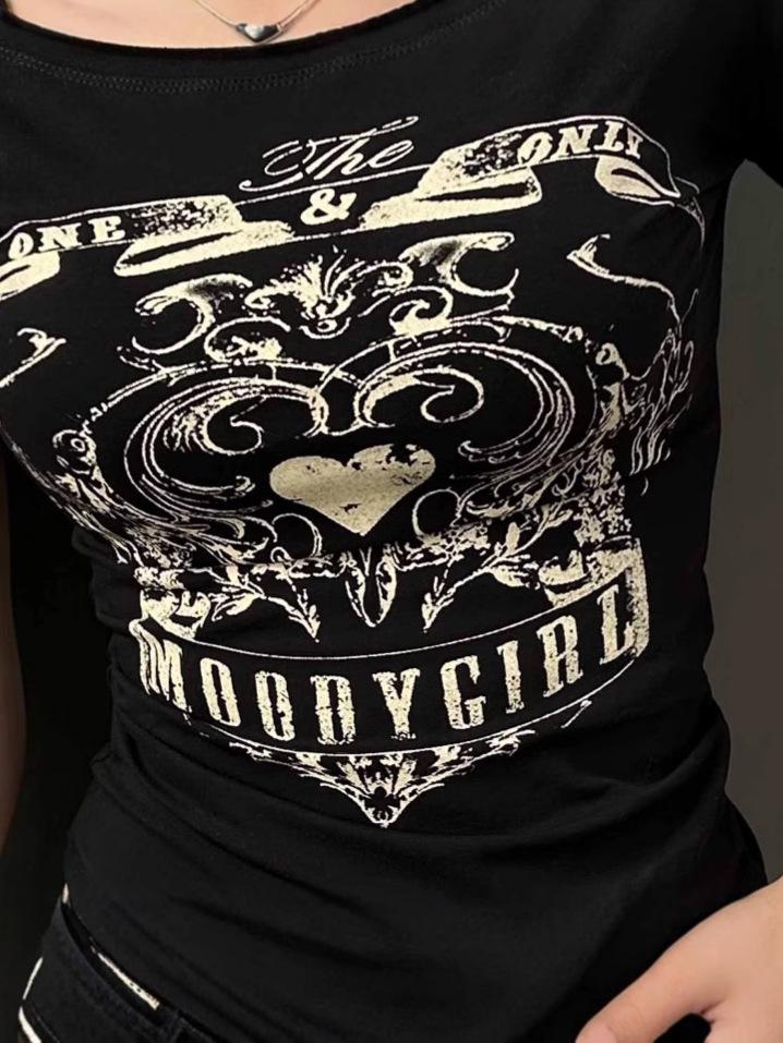 Retro Heart Print Wide Neck Slim-Fit Short-Sleeve Top