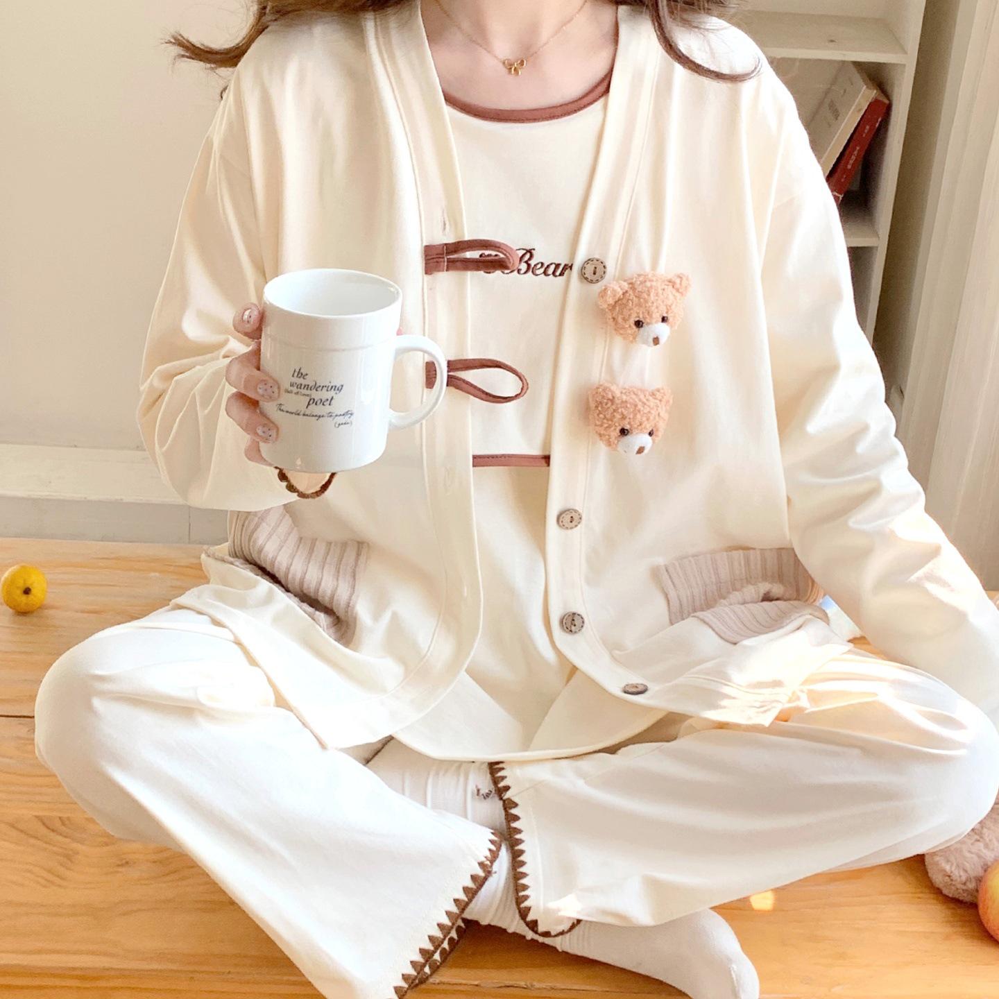 

Spring & Autumn Maternity Set: Short-Sleeved PJs with Built-In Pads for Postpartum, Labor Room & Nursing Moms. L