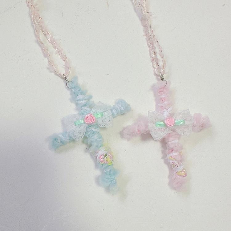 Adjustable Lace Crosses Necklace With Fabric Roses Handmade Vintage Designs for Women's Stylish Layer Accessories