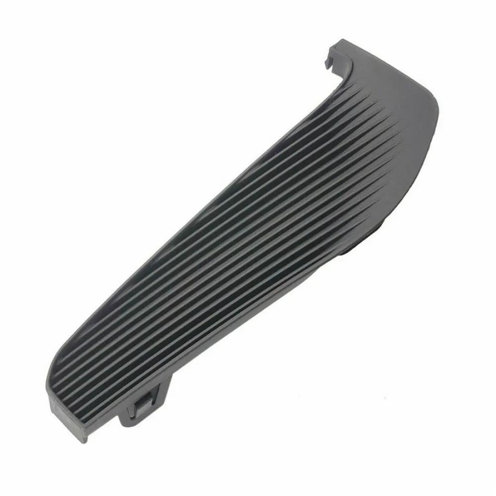 

Правая пассажирская решетка бампера с отверстием для противотуманной фары для Chevrolet Malibu 23478394