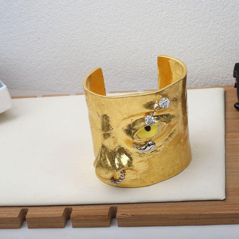 

Fashion Exaggerated Aesthetic Facial Features Three-Dimensional Nose Eyes Bracelet Fancy Fashion Single Product Half Face Bracelet for Women Gold (High Quality)