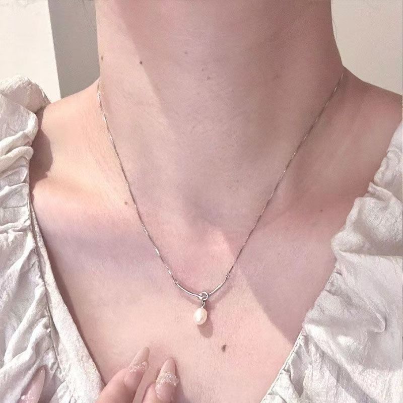 Summer Sweet Five-piece Niche Elegant Design Necklace Moonstone Light Luxury Simple All-match Necklace Collarbone