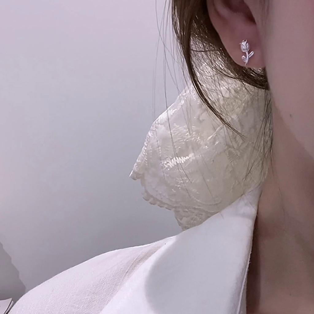 Elegant Tulip Flower Stud Earrings For Women Lightweight Copper Jewelry Perfect Gift For Birthday Anniversary