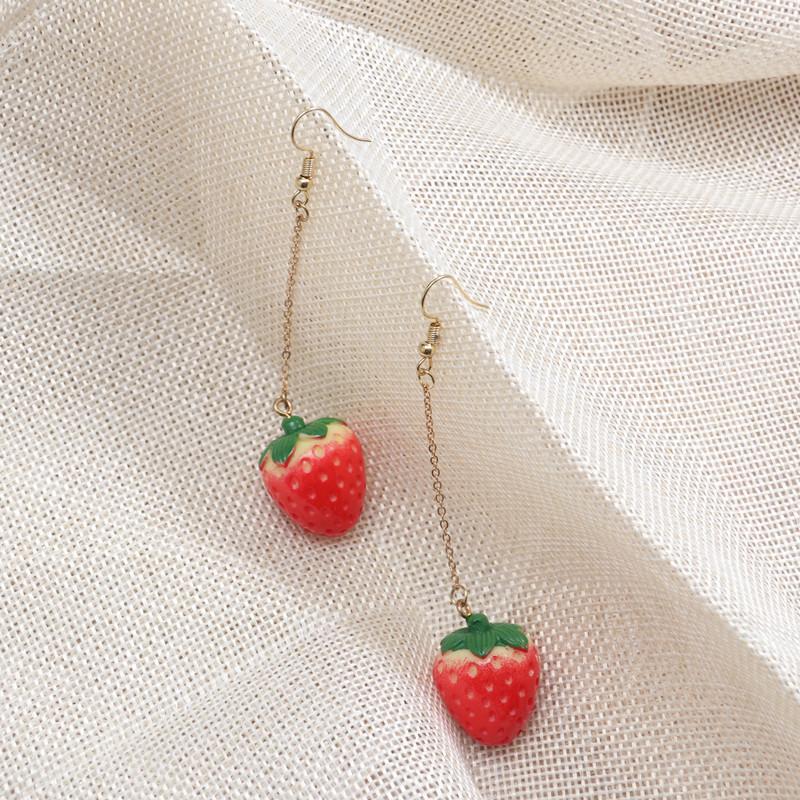 Tide temperament Korean sweet and cute less heart versatile ear clips ins wind super cute strawberry earrings