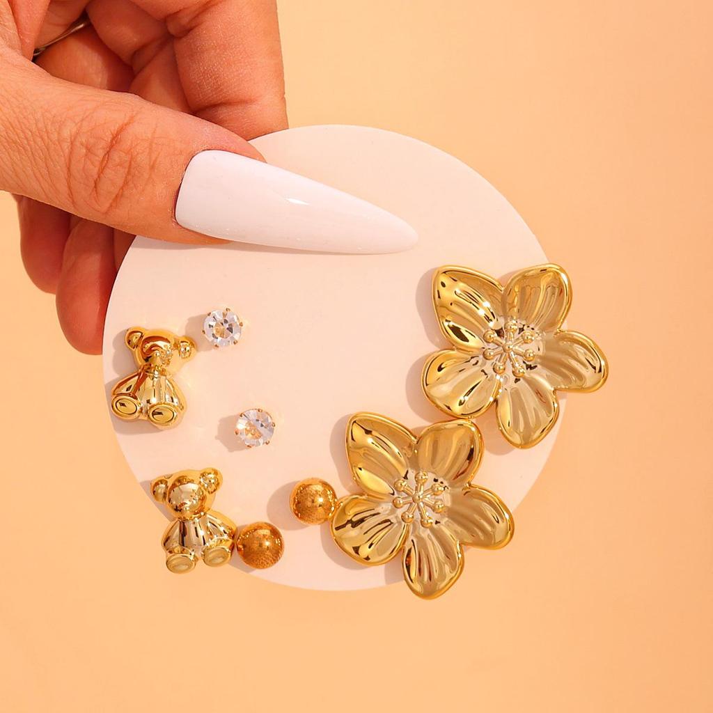 Golden Ladies' Fashion Stud Earrings Set - Trendy, Cold Style, High-End, Simple Design