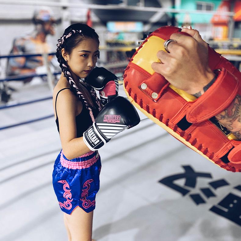 ANOTHERBOXER Mehrfarbige Muay Thai und Kickboxen Trainingsshorts