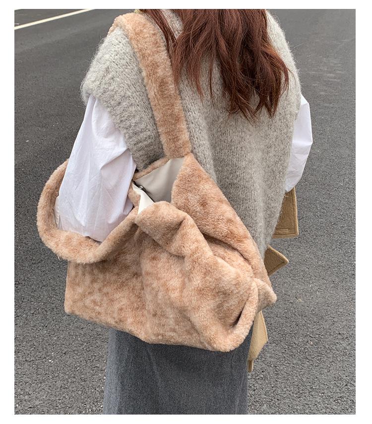 Plüsch Große Tragetasche im koreanischen Stil - Herbst/Winter Damen Lässige Schultertasche
